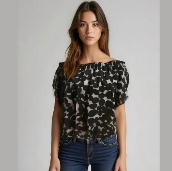 Ahuva Collection Tops - AHUVA COLLECTION Off The Shoulder Short Sleeve Blouse, Size Large